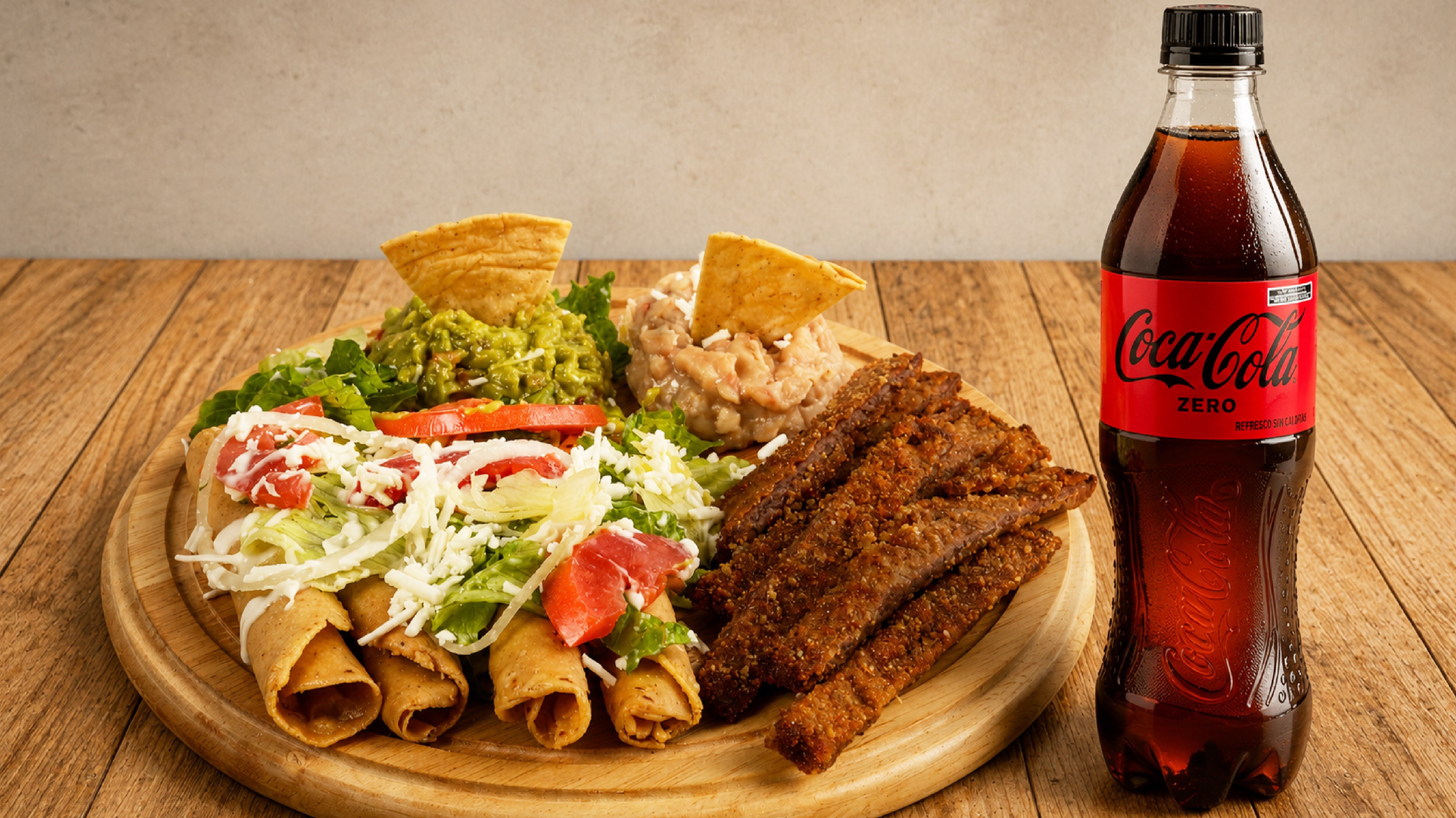 FLAUTAS CON MILANESA + REFRESCO DE 600 ML. POR $129